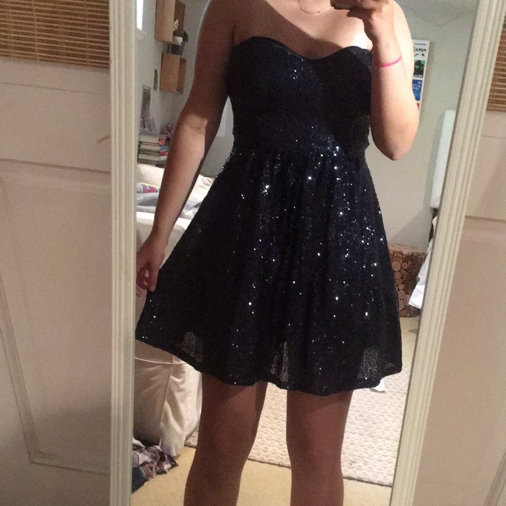 Prom dress (sparkles)